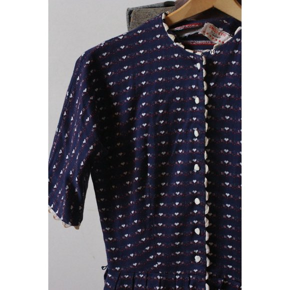 Vintage 1940’s Dress White Heart Swiss Sz Small Swiss-ette by Serbin - Picture 5 of 9